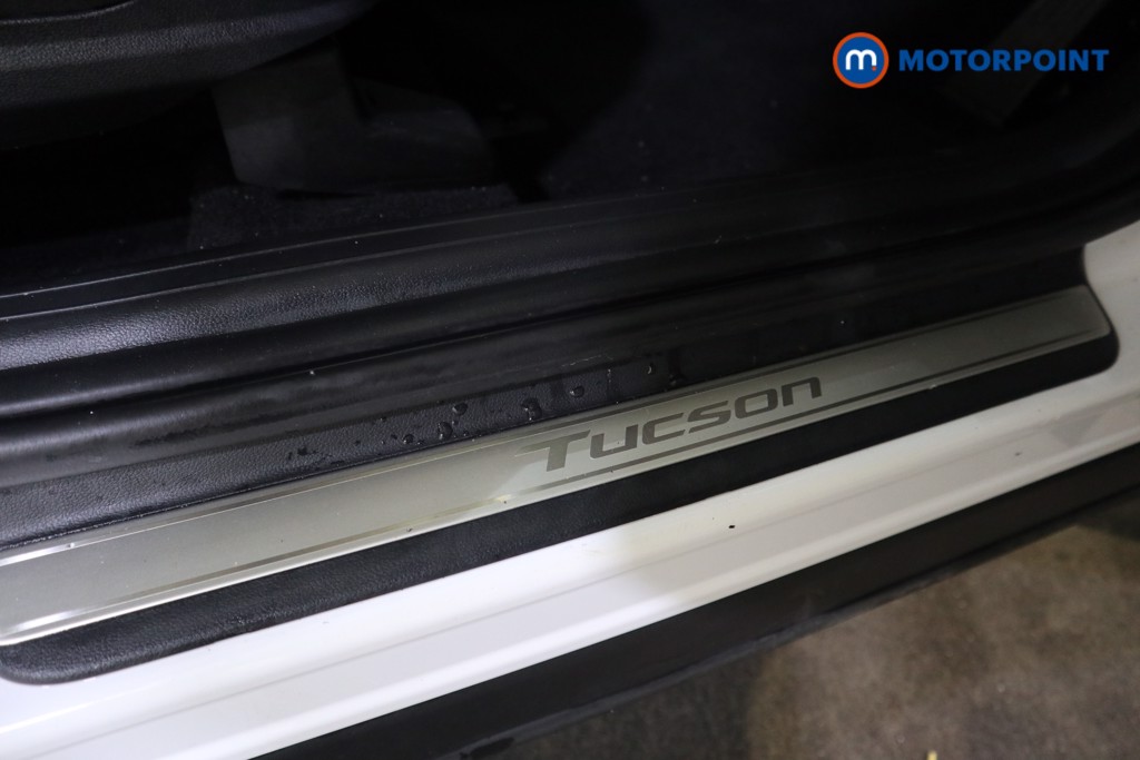 Hyundai Tucson Ultimate Automatic Petrol Plug-In Hybrid SUV - Stock Number (1616038) - 16th supplementary image