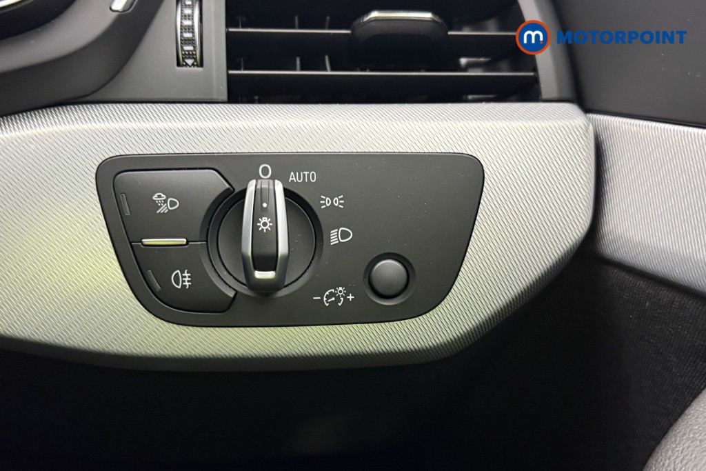 Audi A4 SE Manual Petrol Saloon - Stock Number (1616177) - 12th supplementary image