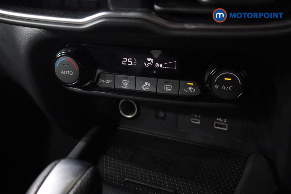 Nissan Juke N-Connecta Automatic Petrol-Electric Hybrid SUV - Stock Number (1616565) - 4th supplementary image