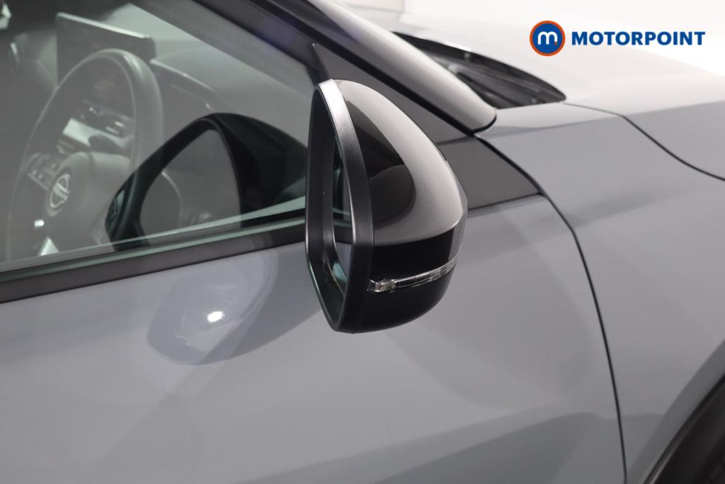 Nissan Juke N-Connecta Automatic Petrol-Electric Hybrid SUV - Stock Number (1616565) - 13th supplementary image