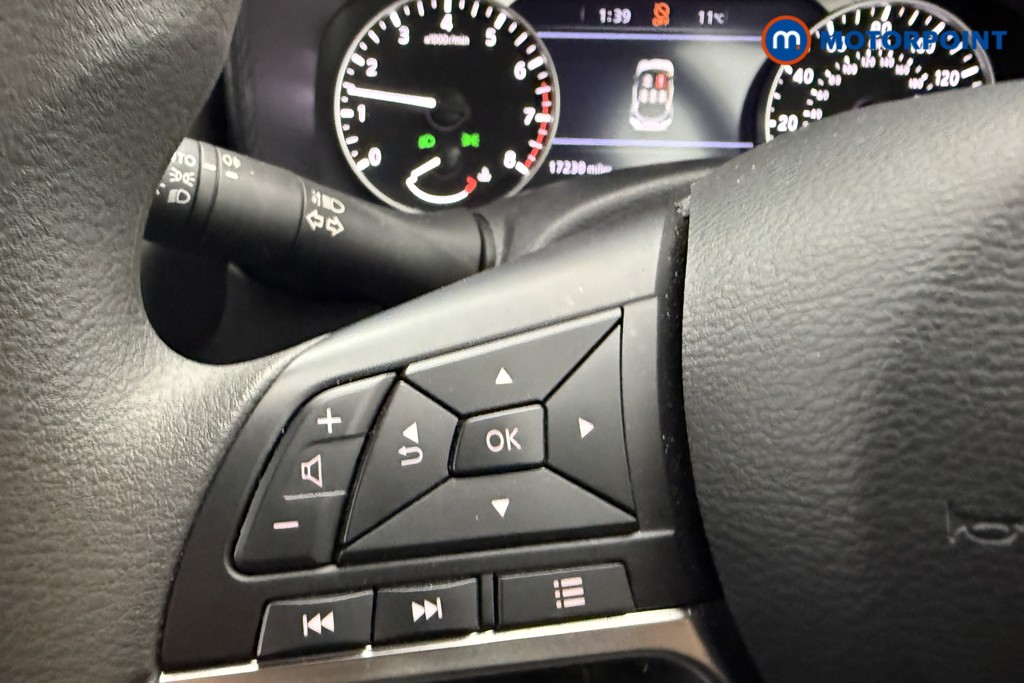 Nissan Juke Acenta Premium Manual Petrol SUV - Stock Number (1616723) - 6th supplementary image