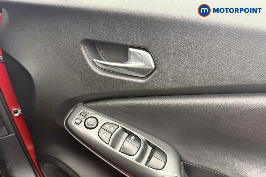 Nissan Juke Acenta Premium Manual Petrol SUV - Stock Number (1616723) - 8th supplementary image