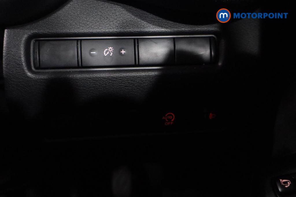 Nissan Juke Acenta Premium Manual Petrol SUV - Stock Number (1616738) - 9th supplementary image