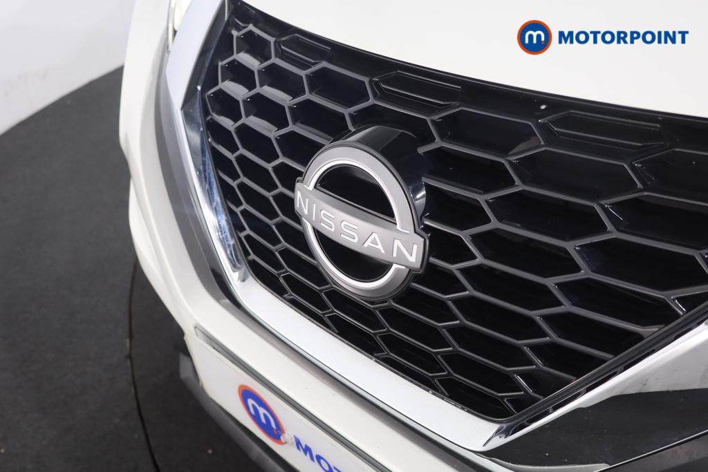 Nissan Juke Acenta Premium Manual Petrol SUV - Stock Number (1616738) - 17th supplementary image