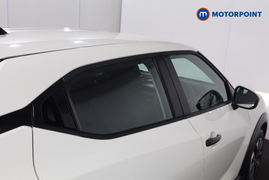 Nissan Juke Acenta Premium Manual Petrol SUV - Stock Number (1616738) - 25th supplementary image