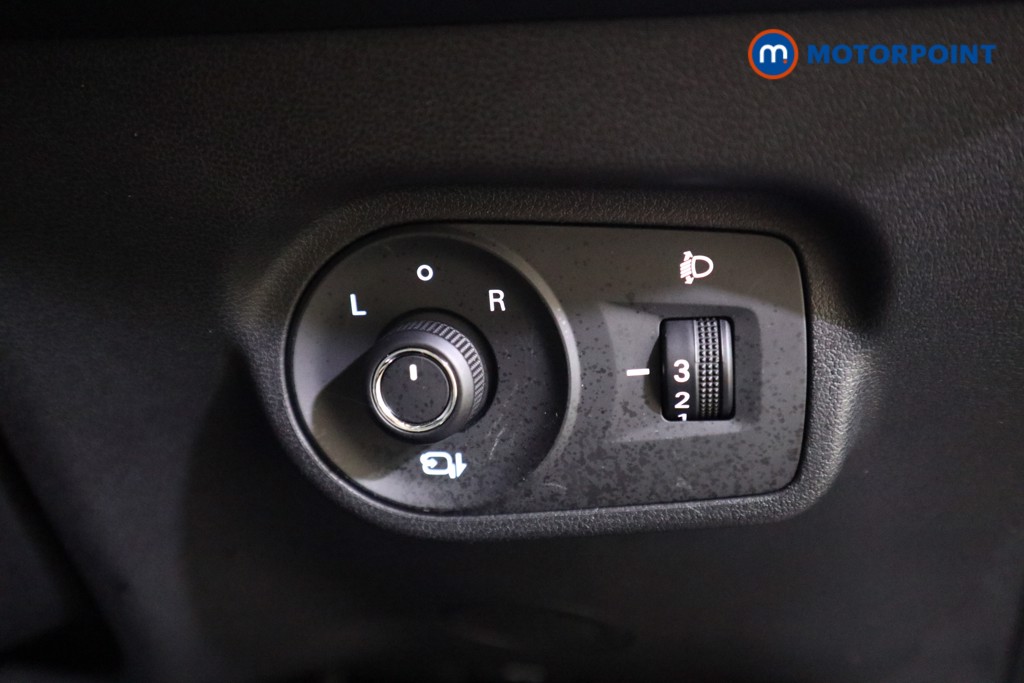 Mg Motor Uk ZS Trophy Automatic Petrol-Electric Hybrid SUV - Stock Number (1616832) - 12th supplementary image