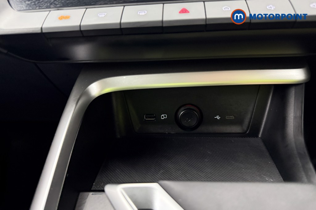 Mg Motor Uk ZS Trophy Automatic Petrol-Electric Hybrid SUV - Stock Number (1616886) - 36th supplementary image