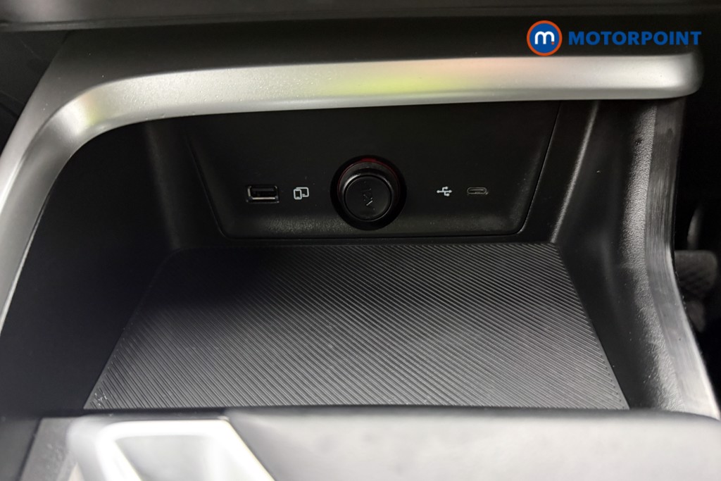 Mg Motor Uk ZS Trophy Automatic Petrol-Electric Hybrid SUV - Stock Number (1616888) - 15th supplementary image