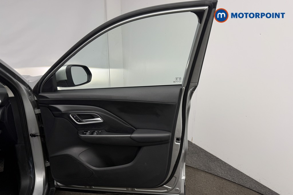 Mg Motor Uk ZS Trophy Automatic Petrol-Electric Hybrid SUV - Stock Number (1616923) - 23rd supplementary image