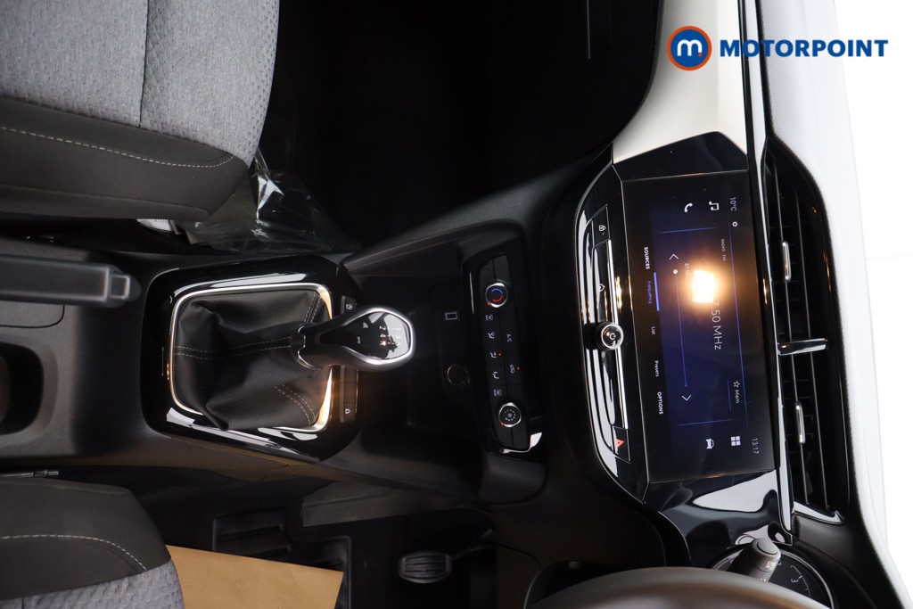 Vauxhall Corsa Design Manual Petrol Hatchback - Stock Number (1616970) - 17th supplementary image