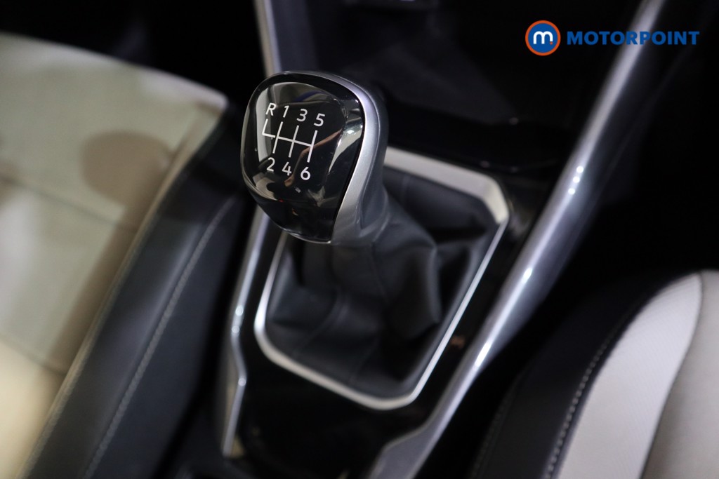Volkswagen T-Roc Style Manual Petrol SUV - Stock Number (1616979) - 9th supplementary image