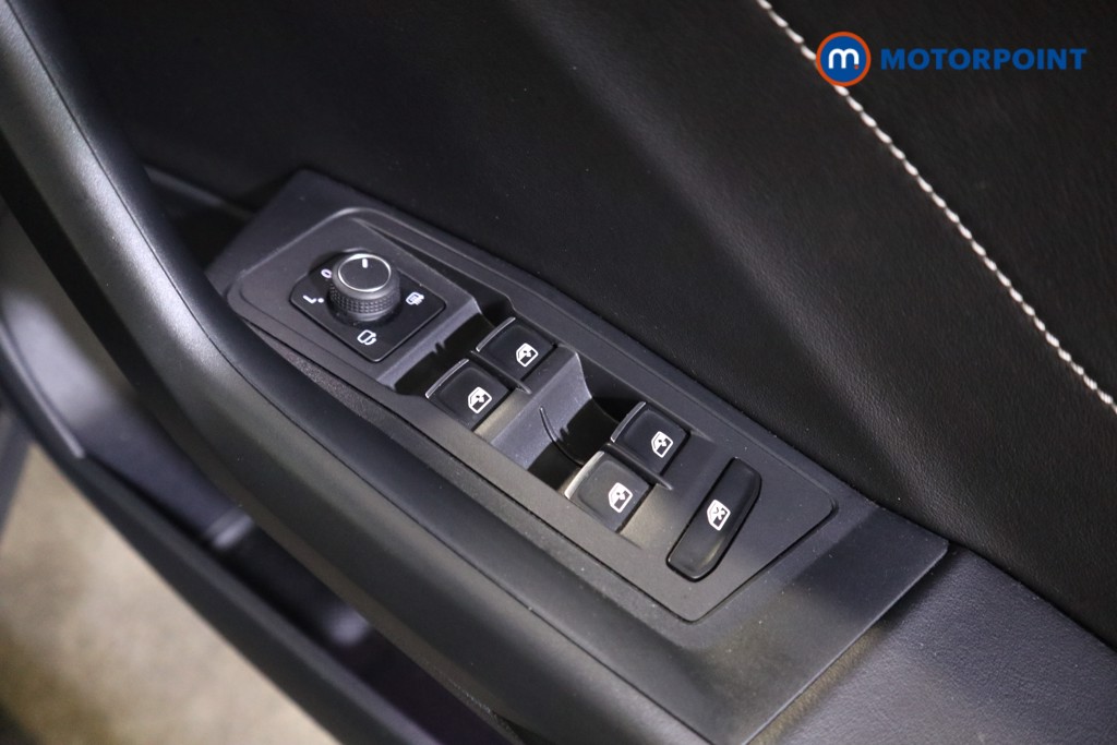Volkswagen T-Roc Style Manual Petrol SUV - Stock Number (1616979) - 14th supplementary image