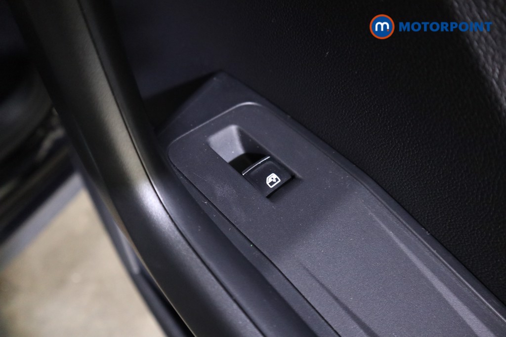 Volkswagen T-Roc Style Manual Petrol SUV - Stock Number (1616979) - 19th supplementary image