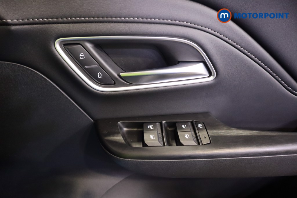 Mg Motor Uk ZS Trophy Automatic Petrol-Electric Hybrid SUV - Stock Number (1617047) - 13th supplementary image