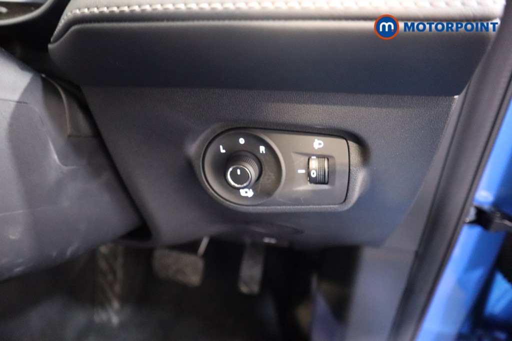 Mg Motor Uk ZS Trophy Automatic Petrol-Electric Hybrid SUV - Stock Number (1617047) - 15th supplementary image