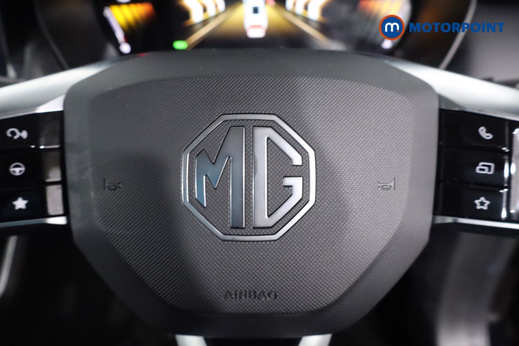 Mg Motor Uk ZS Trophy Automatic Petrol-Electric Hybrid SUV - Stock Number (1617178) - 13th supplementary image