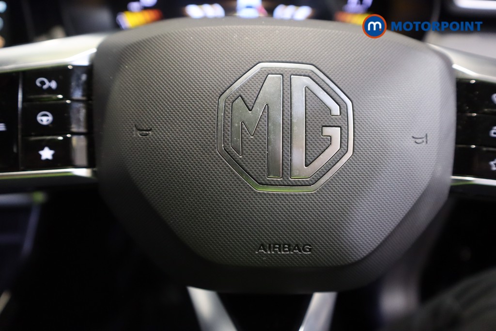 Mg Motor Uk ZS Trophy Automatic Petrol-Electric Hybrid SUV - Stock Number (1617184) - 9th supplementary image