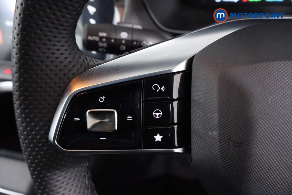 Mg Motor Uk ZS Trophy Automatic Petrol-Electric Hybrid SUV - Stock Number (1617555) - 7th supplementary image