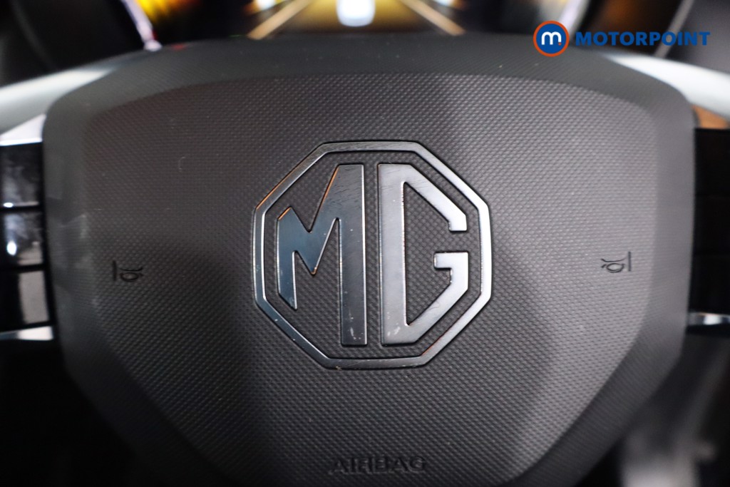 Mg Motor Uk ZS Trophy Automatic Petrol-Electric Hybrid SUV - Stock Number (1617555) - 13th supplementary image