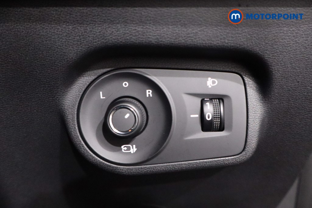 Mg Motor Uk ZS Trophy Automatic Petrol-Electric Hybrid SUV - Stock Number (1617555) - 17th supplementary image