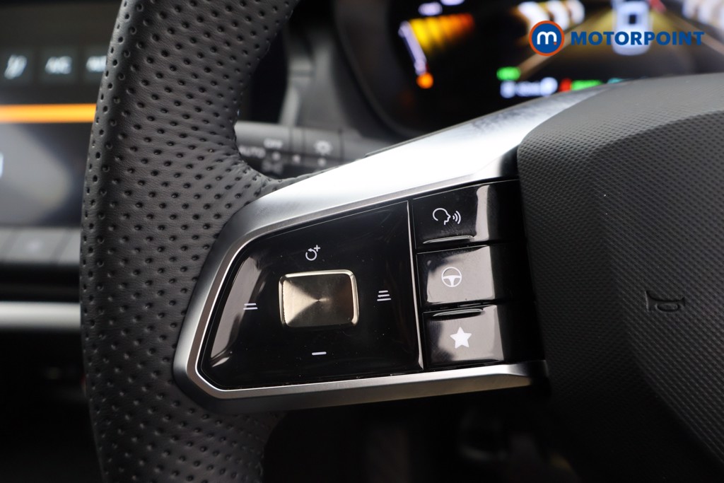 Mg Motor Uk ZS Trophy Automatic Petrol-Electric Hybrid SUV - Stock Number (1617728) - 7th supplementary image