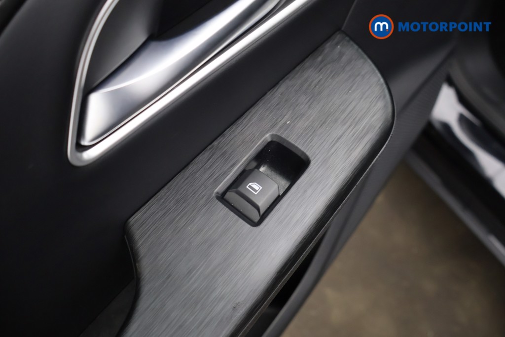 Mg Motor Uk ZS Trophy Automatic Petrol-Electric Hybrid SUV - Stock Number (1617728) - 32nd supplementary image