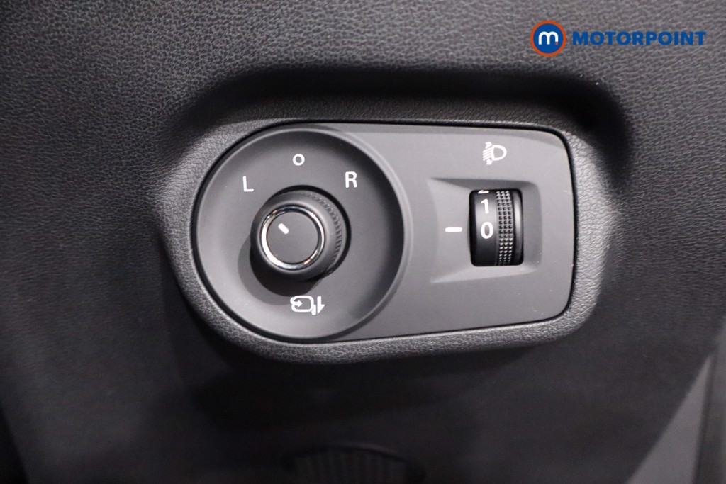 Mg Motor Uk ZS Trophy Automatic Petrol-Electric Hybrid SUV - Stock Number (1617823) - 17th supplementary image