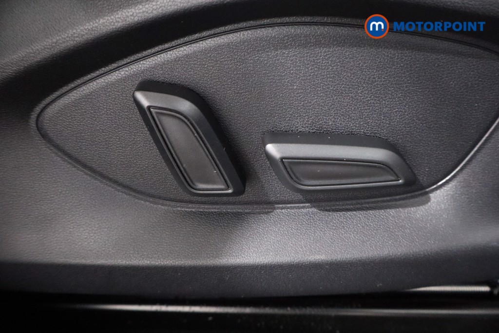 Mg Motor Uk ZS Trophy Automatic Petrol-Electric Hybrid SUV - Stock Number (1617823) - 23rd supplementary image