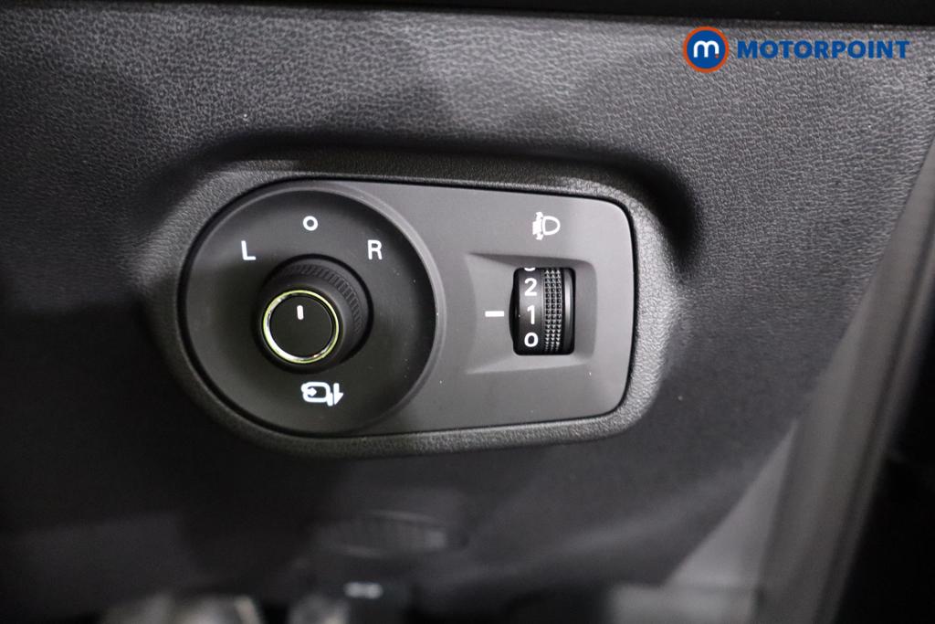 Mg Motor Uk ZS Trophy Automatic Petrol-Electric Hybrid SUV - Stock Number (1617879) - 14th supplementary image