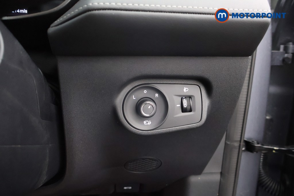 Mg Motor Uk ZS Trophy Automatic Petrol-Electric Hybrid SUV - Stock Number (1617889) - 11th supplementary image