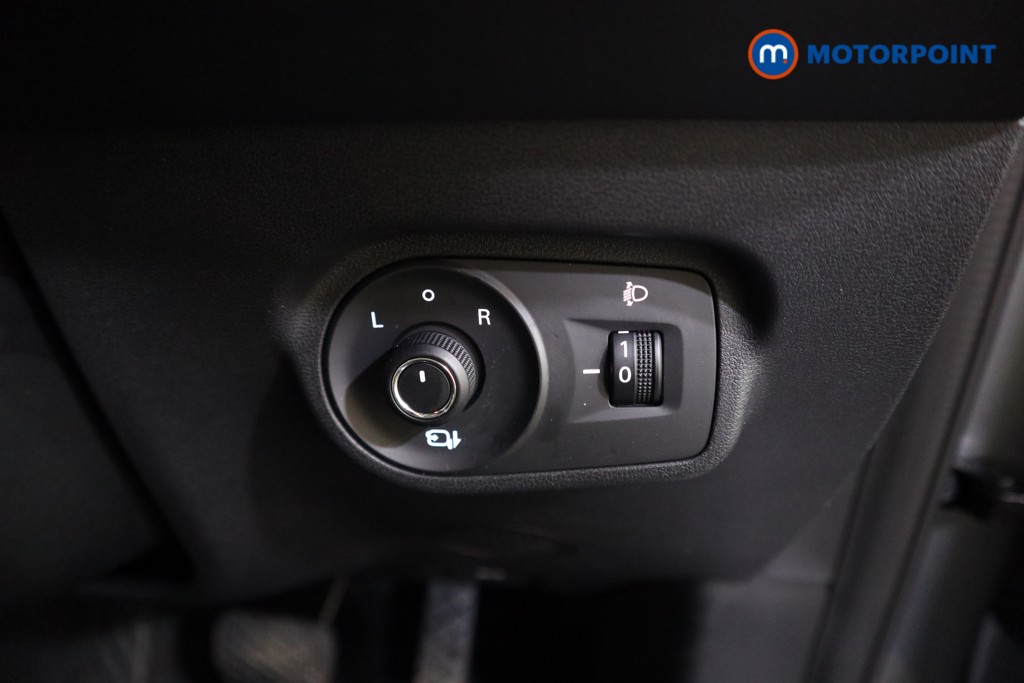 Mg Motor Uk ZS Trophy Automatic Petrol-Electric Hybrid SUV - Stock Number (1618115) - 13th supplementary image