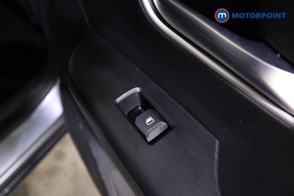 Mg Motor Uk ZS Trophy Automatic Petrol-Electric Hybrid SUV - Stock Number (1618115) - 21st supplementary image