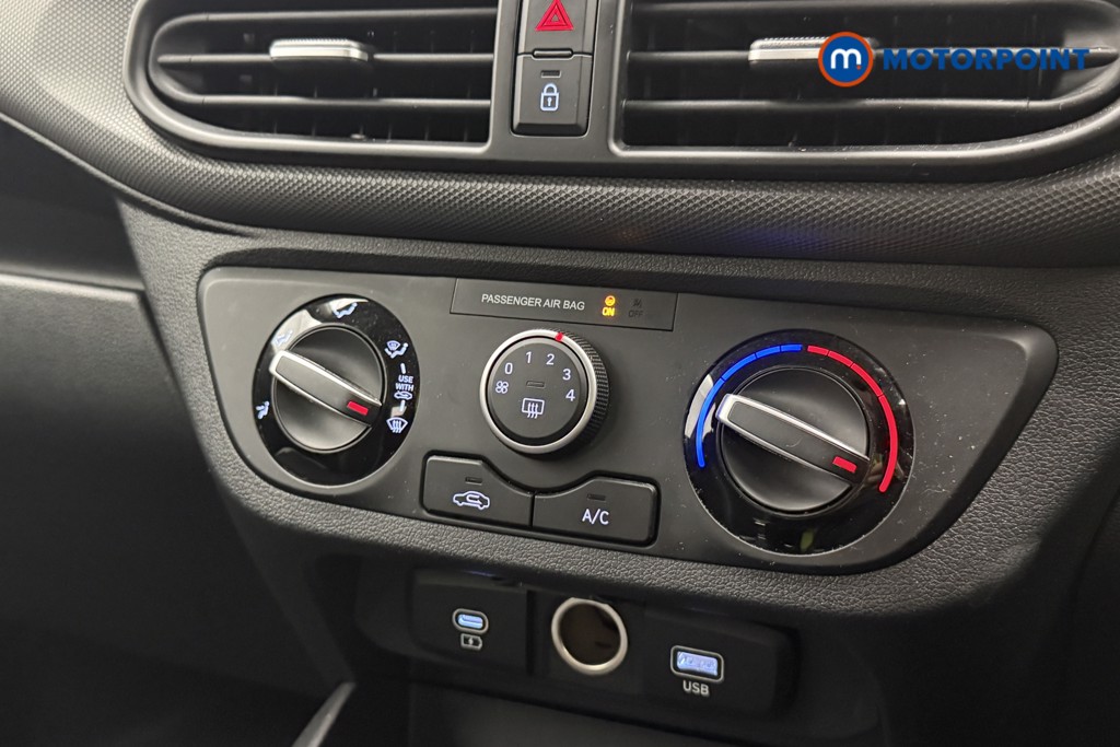 Hyundai I10 Advance Automatic Petrol Hatchback - Stock Number (1618158) - 13th supplementary image