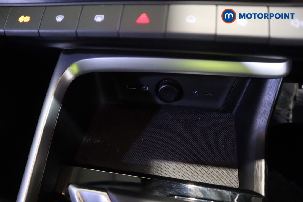 Mg Motor Uk ZS Trophy Automatic Petrol-Electric Hybrid SUV - Stock Number (1618246) - 7th supplementary image