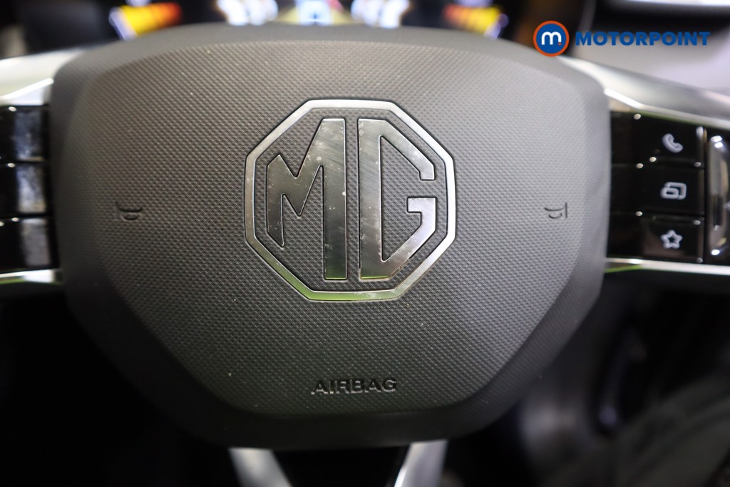 Mg Motor Uk ZS Trophy Automatic Petrol-Electric Hybrid SUV - Stock Number (1618246) - 11th supplementary image
