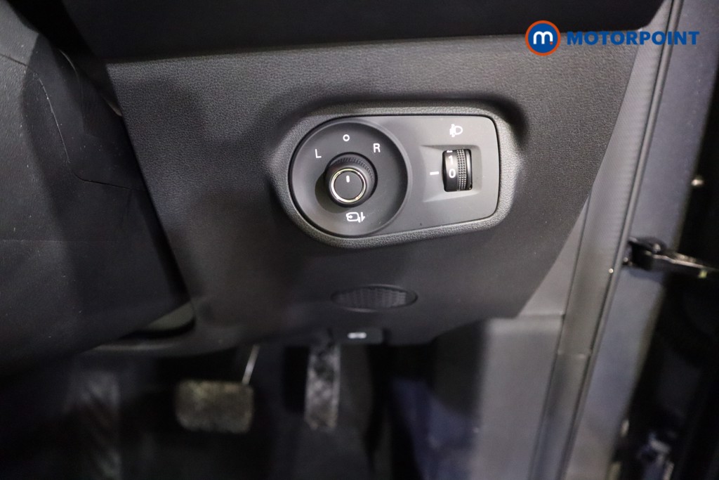 Mg Motor Uk ZS Trophy Automatic Petrol-Electric Hybrid SUV - Stock Number (1618246) - 13th supplementary image