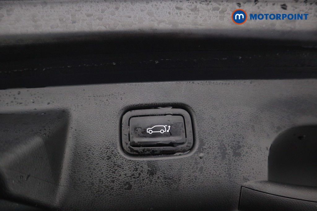 Hyundai Kona Ultimate Automatic Petrol-Electric Hybrid SUV - Stock Number (1618282) - 23rd supplementary image