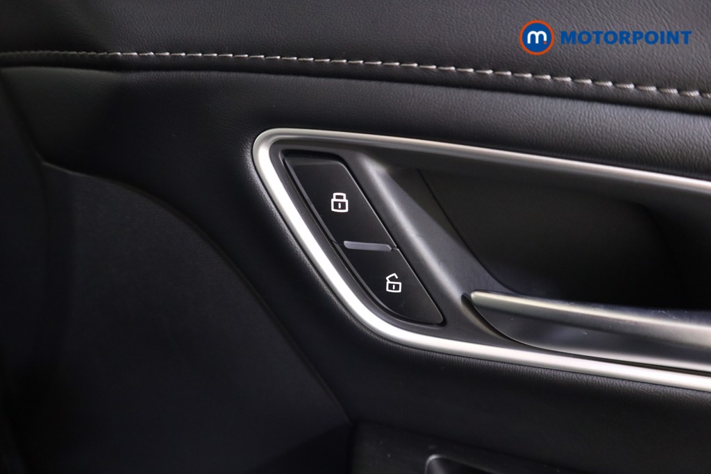 Mg Motor Uk ZS Trophy Automatic Petrol-Electric Hybrid SUV - Stock Number (1618299) - 12th supplementary image