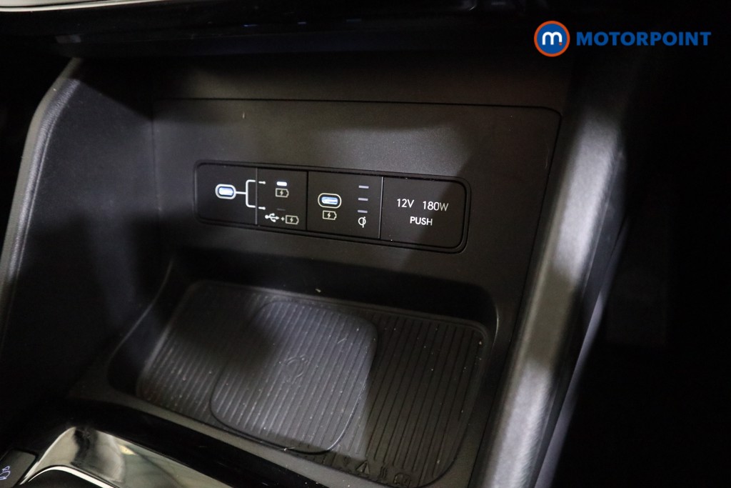 Hyundai Tucson Premium Manual Petrol SUV - Stock Number (1618325) - 9th supplementary image