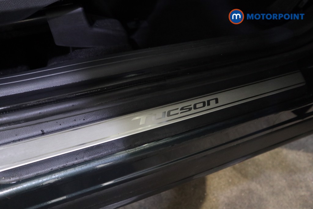 Hyundai Tucson Premium Manual Petrol SUV - Stock Number (1618325) - 17th supplementary image