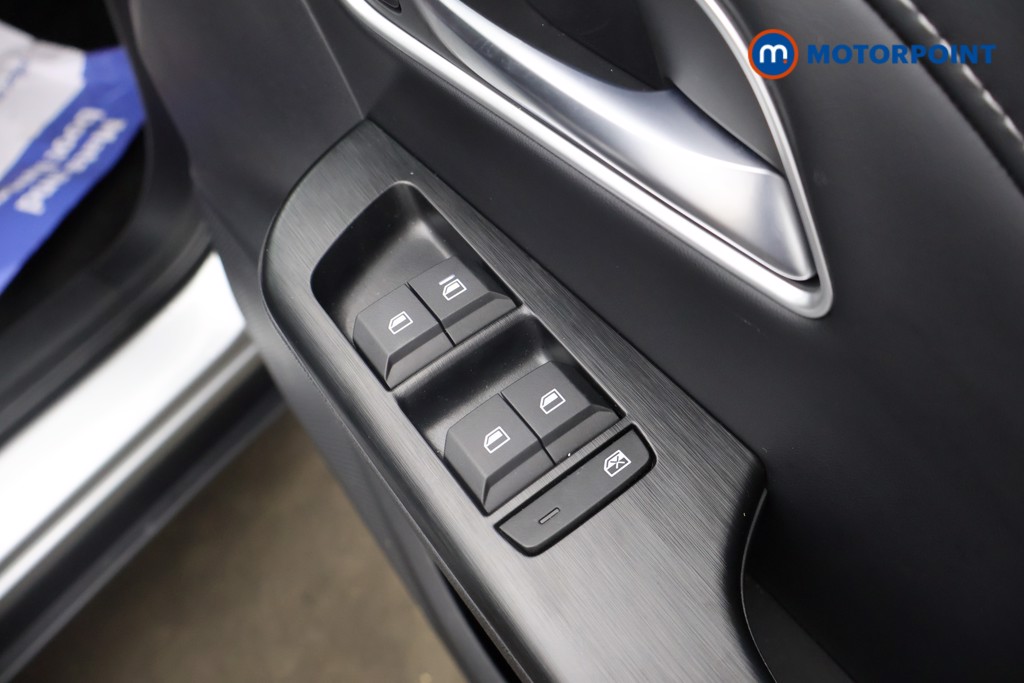 Mg Motor Uk ZS Trophy Automatic Petrol-Electric Hybrid SUV - Stock Number (1618410) - 20th supplementary image