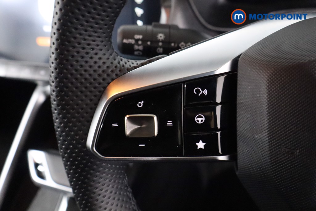 Mg Motor Uk ZS Trophy Automatic Petrol-Electric Hybrid SUV - Stock Number (1618445) - 7th supplementary image