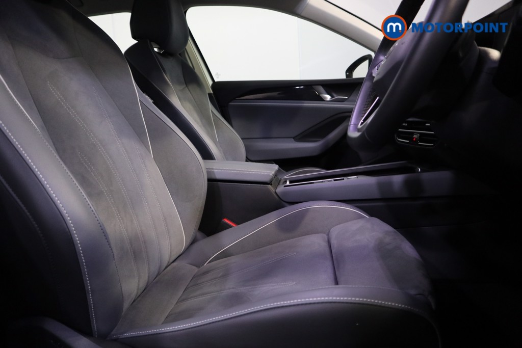 Volkswagen Passat Life Automatic Petrol Plug-In Hybrid Estate - Stock Number (1618679) - 16th supplementary image