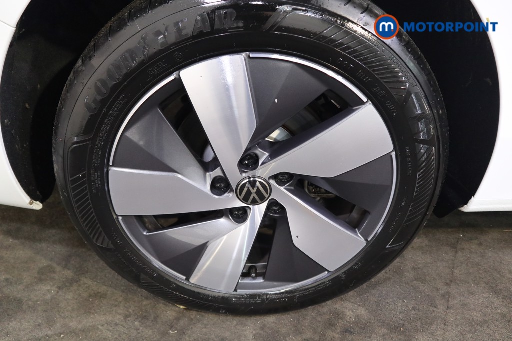 Volkswagen Passat Life Automatic Petrol Plug-In Hybrid Estate - Stock Number (1618679) - 24th supplementary image