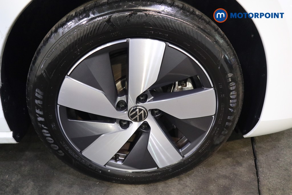 Volkswagen Passat Life Automatic Petrol Plug-In Hybrid Estate - Stock Number (1618679) - 25th supplementary image