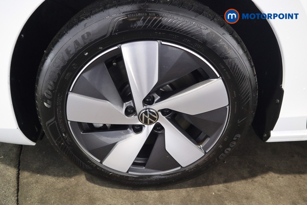 Volkswagen Passat Life Automatic Petrol Plug-In Hybrid Estate - Stock Number (1618679) - 26th supplementary image