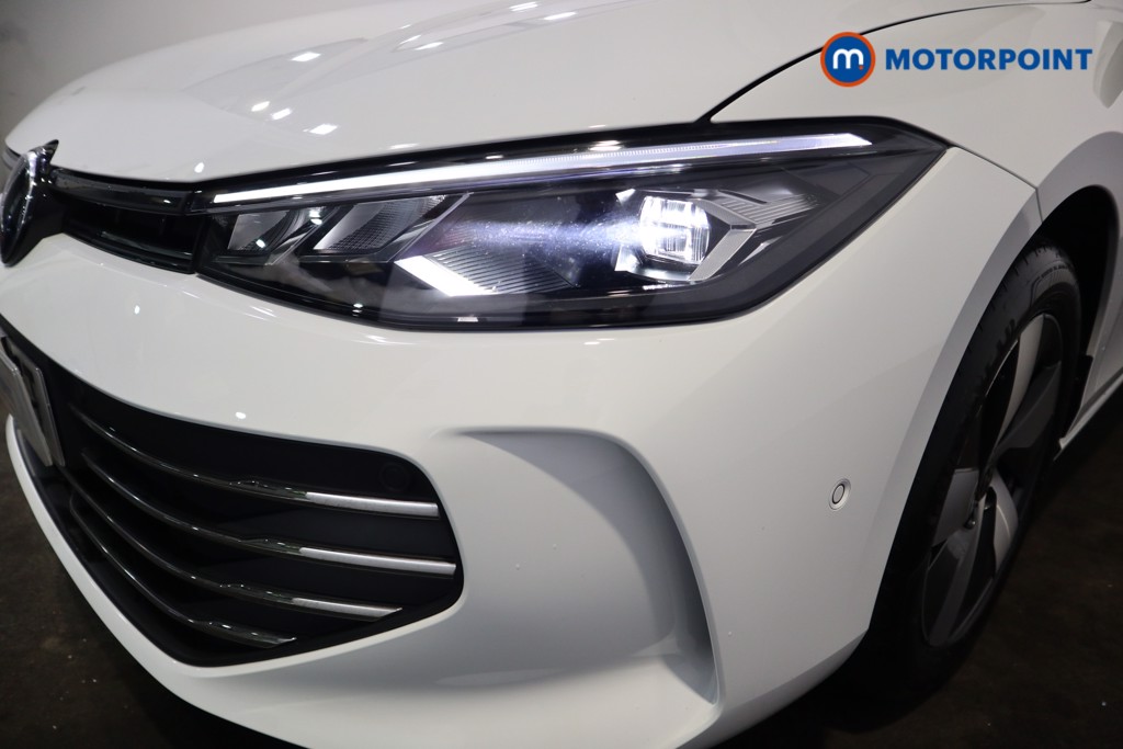 Volkswagen Passat Life Automatic Petrol Plug-In Hybrid Estate - Stock Number (1618679) - 38th supplementary image