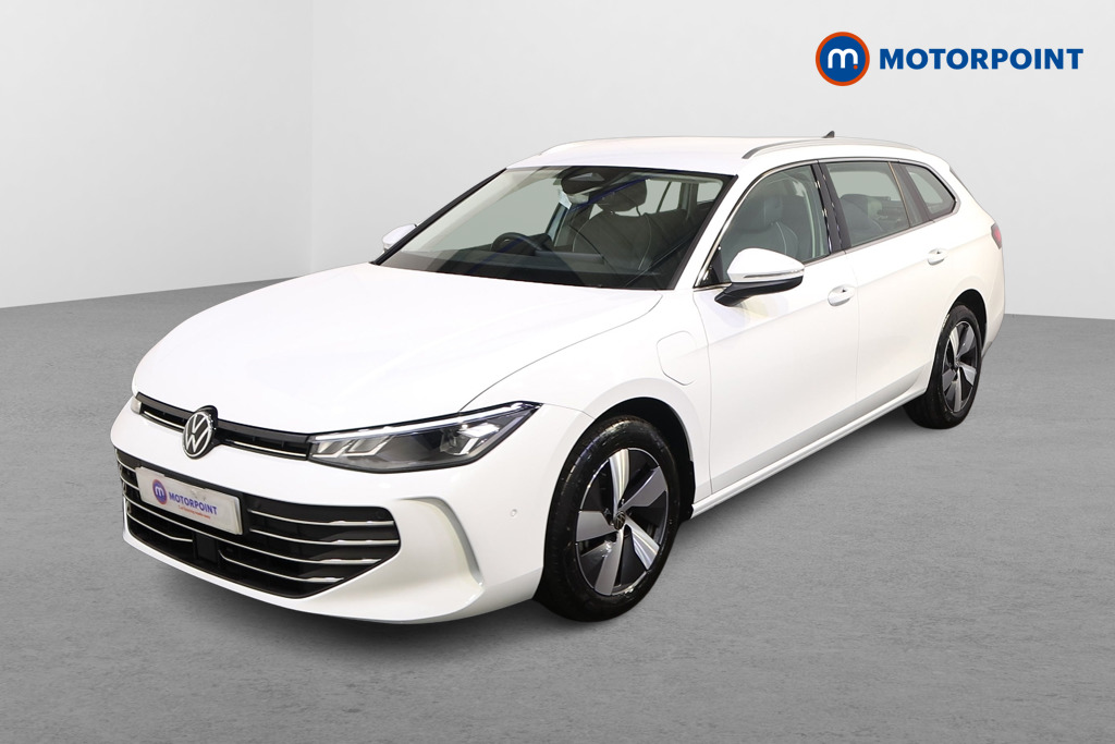 Volkswagen Passat Life Automatic Petrol Plug-In Hybrid Estate - Stock Number (1618679) - Passenger side front corner