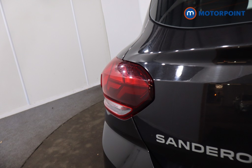 Dacia Sandero Expression Manual Petrol Hatchback - Stock Number (1619022) - 31st supplementary image