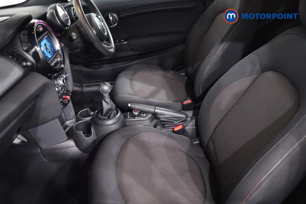 Mini Convertible Cooper Manual Petrol Convertible - Stock Number (1619146) - 4th supplementary image